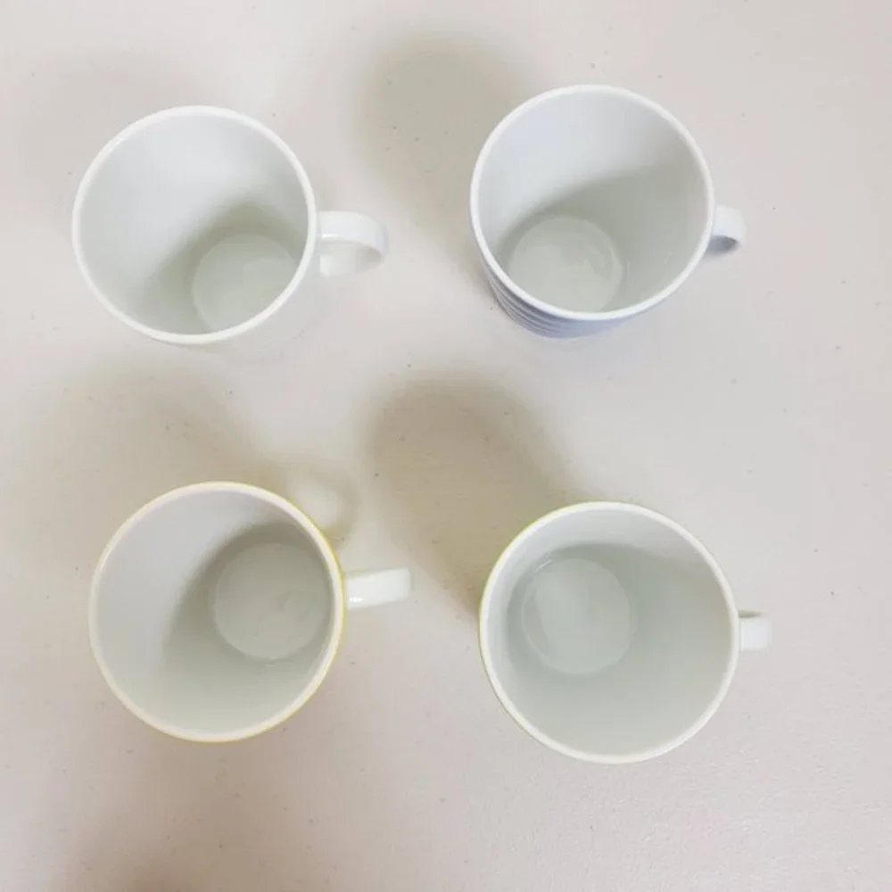 Williams Sonoma Mugs Pastel Colors Set of‎ 4